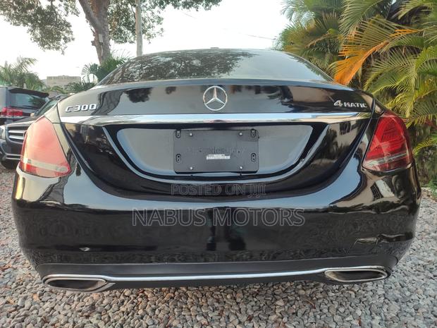 Mercedes-Benz C300 Base C300 AWD 4MATIC Sedan 2019 Black · Photo 3