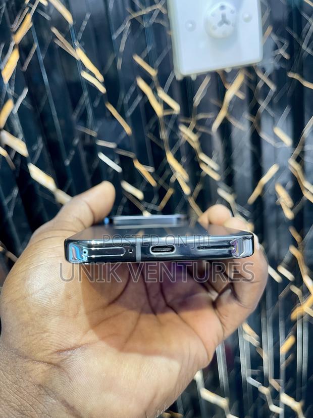 Google Pixel 9 Pro 128 GB Black · Photo 7