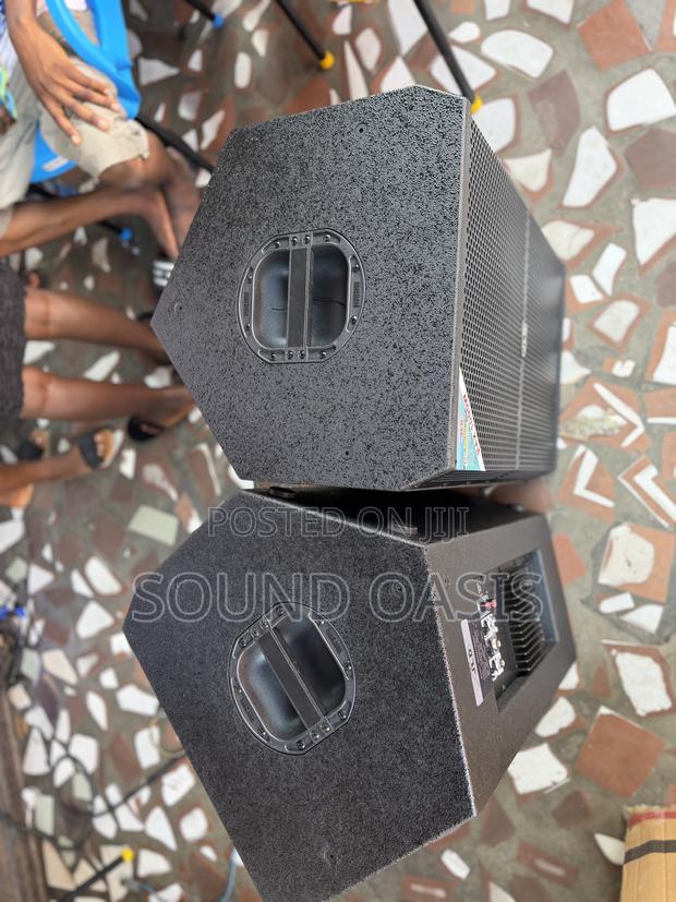 Jld 15-inch Active Monitor Speakers · Photo 2