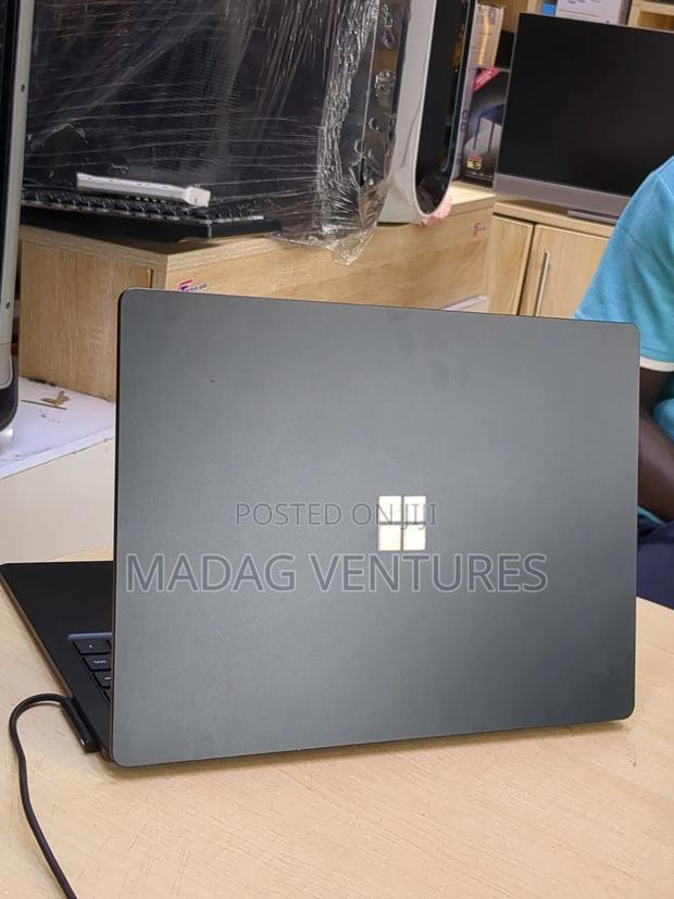 Laptop Microsoft Surface Laptop 3 8GB Intel Core I5 SSD 256GB · Photo 2