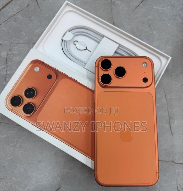 New Apple iPhone 17 Pro Max 256 GB Orange · Photo 1