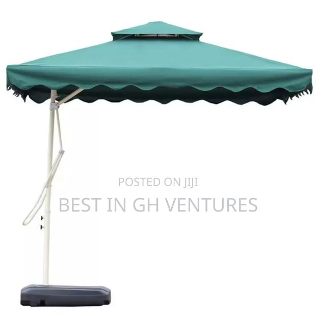 Outdoor Garden/Pool Side Umbrella · Photo 1