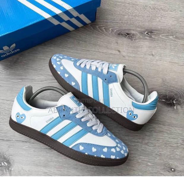 CDG X Adidas Samba White/Blue Available · Photo 1