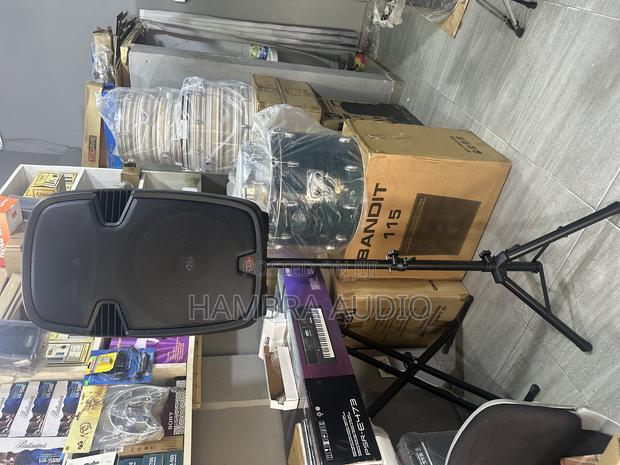 JLD 15” Rechargeable Active Speaker With Stand · Photo 3