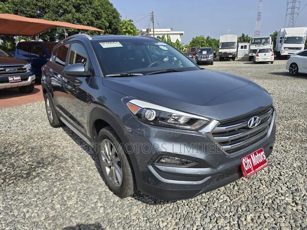 Hyundai Tucson Eco AWD 2017 Gray · Photo 3