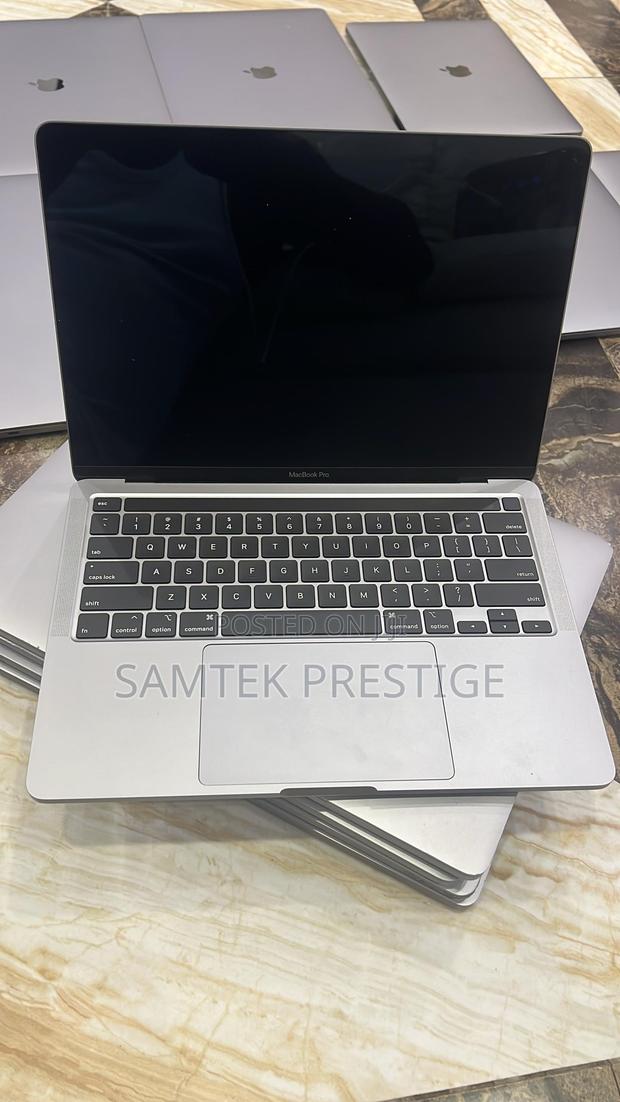 Laptop Apple MacBook Pro 2020 16GB Intel Core I5 SSD 512GB · Photo 1