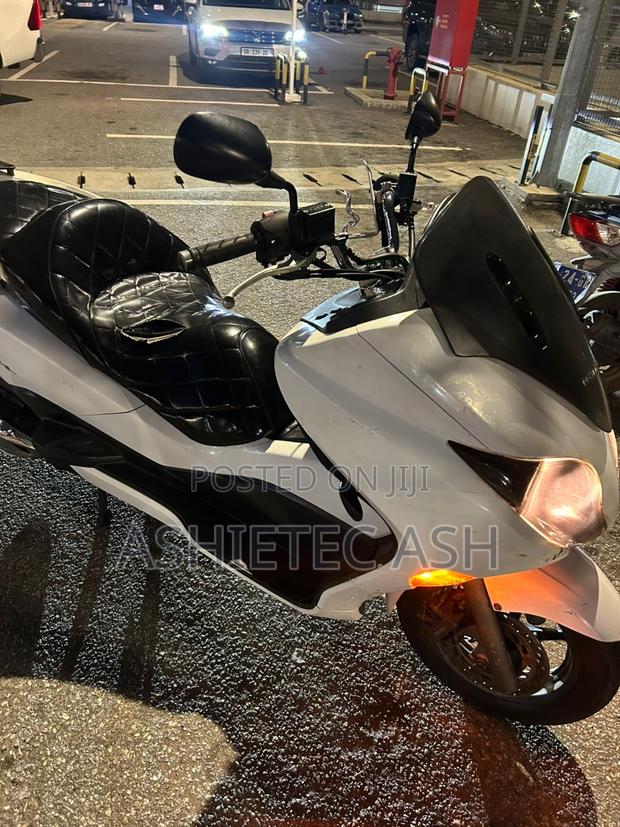 Honda Forza 2025 White · Photo 3