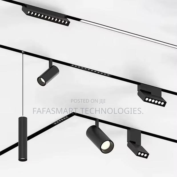 1m and 2m Magnetic Aluminum Track Rails · Photo 2
