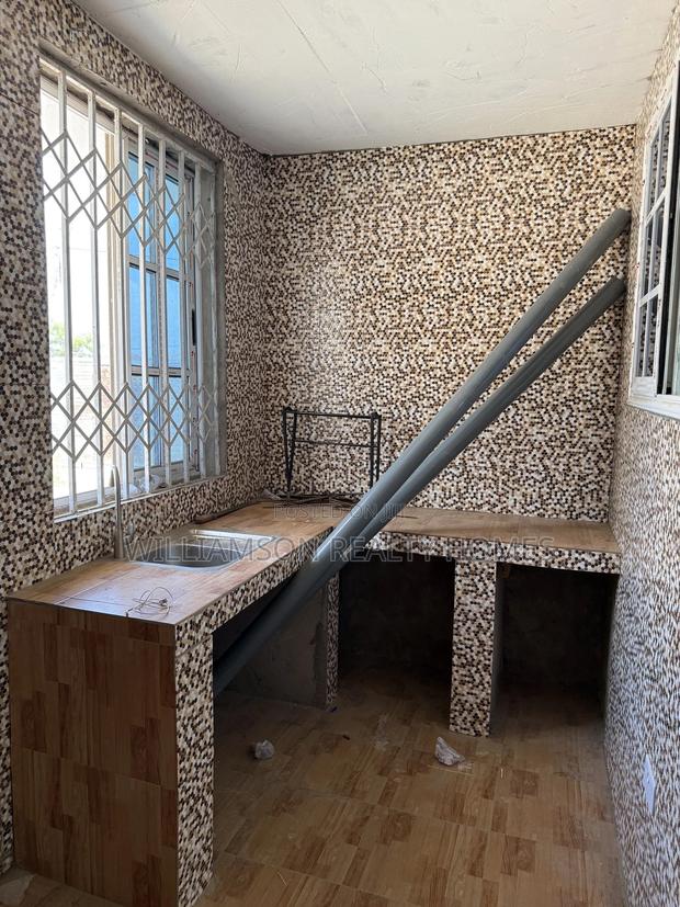 1bdrm Apartment in Hfc Estate Area, Spintex for rent · Photo 4