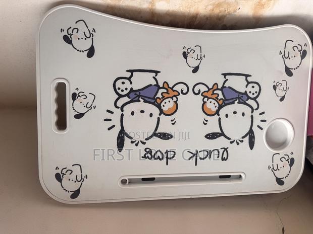 Laptop Table White Beautiful Character · Photo 1