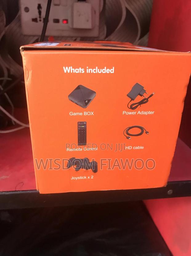 M8 Tv Stick With Game and Controllers · Photo 1