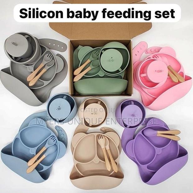 Silicon Baby Feeding Set · Photo 1
