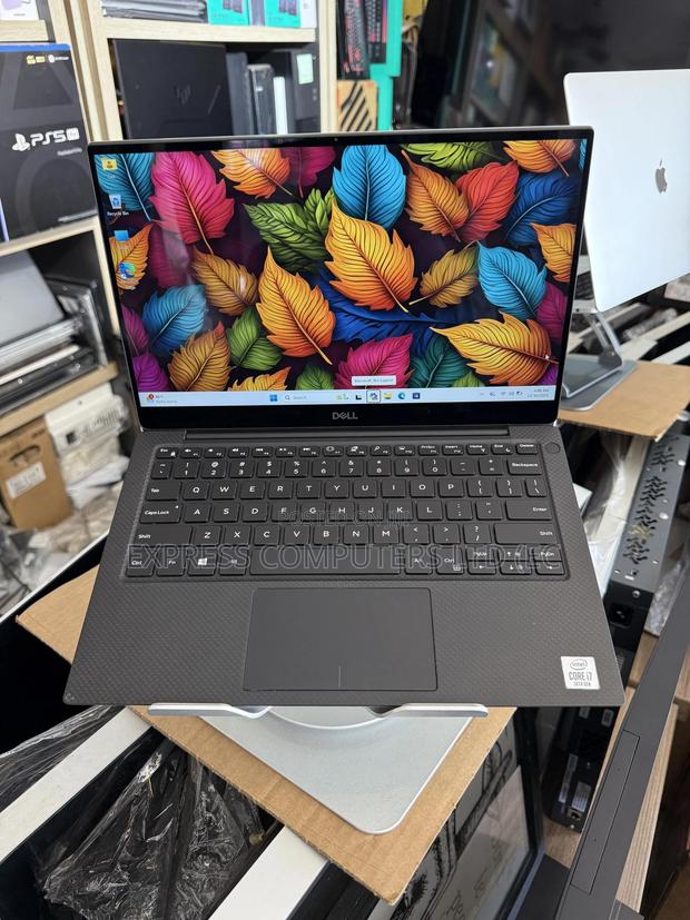 Laptop Dell XPS 13 7390 16GB Intel Core I7 SSD 512GB · Photo 6