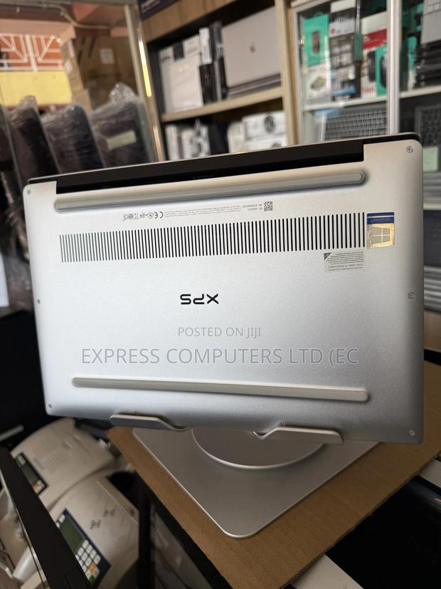 Laptop Dell XPS 13 7390 16GB Intel Core I7 SSD 512GB · Photo 5