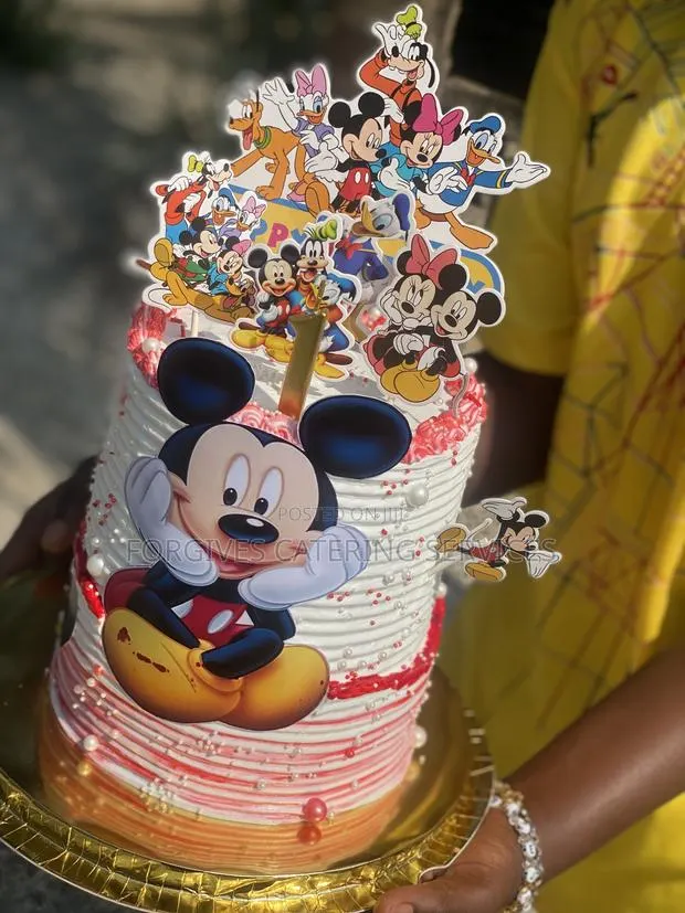 Character Cake · Photo 1
