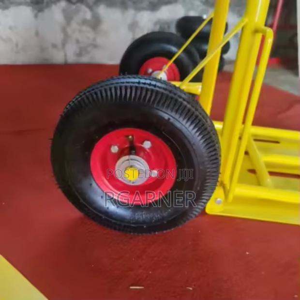 Heavy Duty Industrial Hand Trolley 250kg · Photo 3