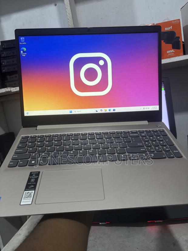 Laptop Lenovo Ideapad 3 8GB Intel Core i3 SSD 256GB · Photo 3