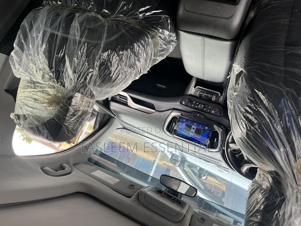 GMC Terrain SLE AWD 2019 Black · Photo 5