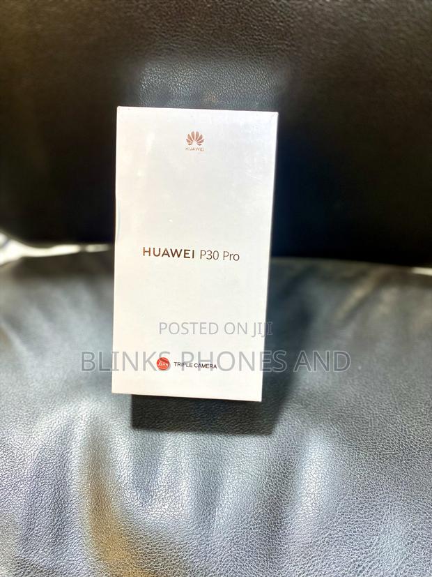 New Huawei P30 Pro 128 GB Blue · Photo 1