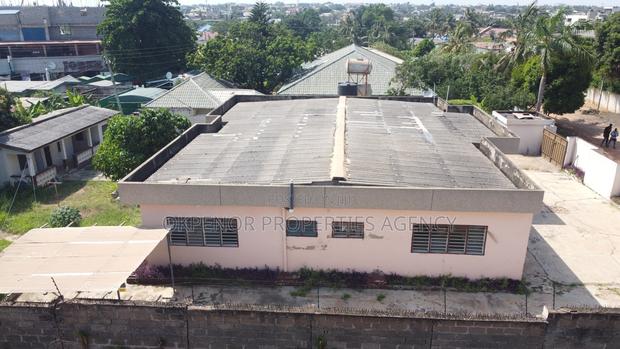 5bdrm House in Accra for sale · Photo 3