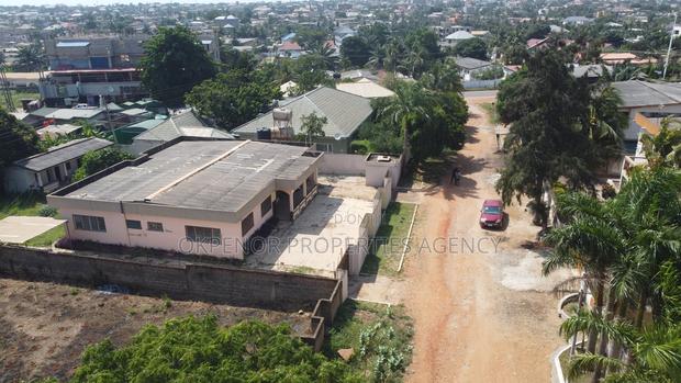 5bdrm House in Accra for sale · Photo 5