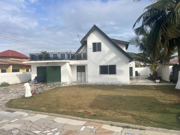 4bdrm House in Nungua Beach, Accra Metropolitan for sale · Photo 1