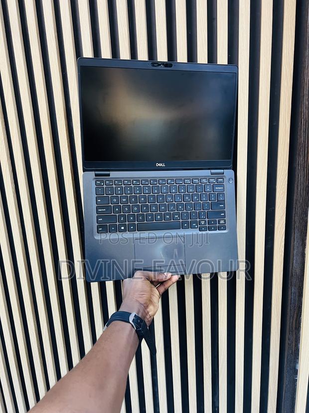 Laptop Dell Latitude 5300 8GB Intel Core I5 SSD 256GB · Photo 4