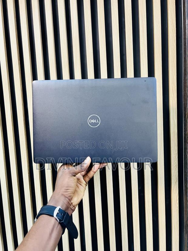 Laptop Dell Latitude 5300 8GB Intel Core I5 SSD 256GB · Photo 1