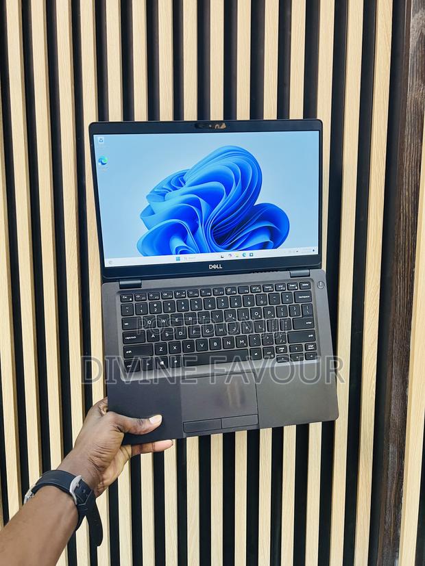 Laptop Dell Latitude 5300 8GB Intel Core I5 SSD 256GB · Photo 2