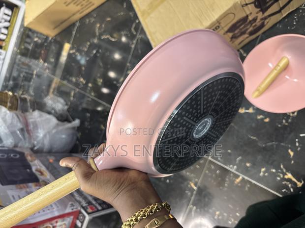 The Swiden Smooth Fry Pan · Photo 3