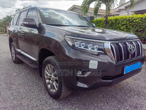 Toyota Land Cruiser Prado 2.7 2018 Gray · Photo 3