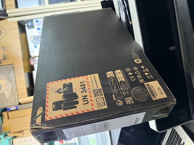New Laptop HP Victus 15 16GB AMD Ryzen 5 SSHD (Hybrid) 512GB · Photo 3