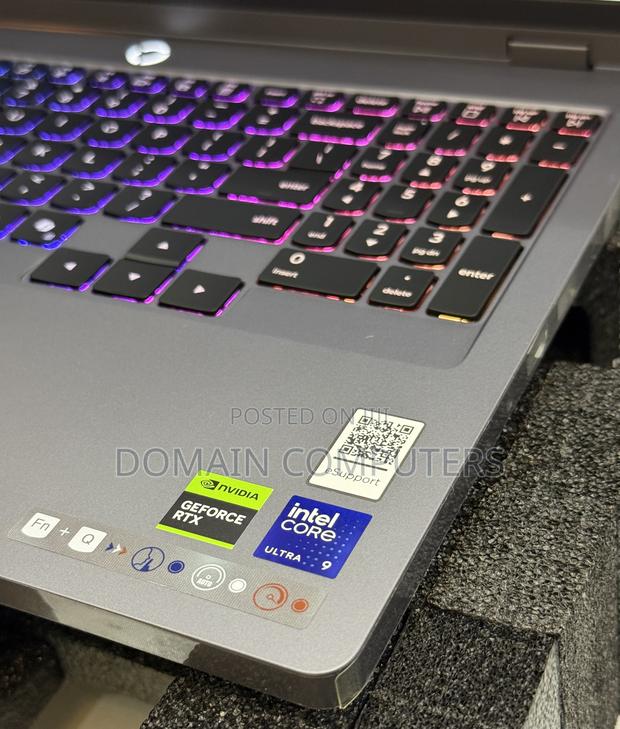 New Laptop Lenovo Legion 5 32GB Intel Core Ultra 9 SSD 1T