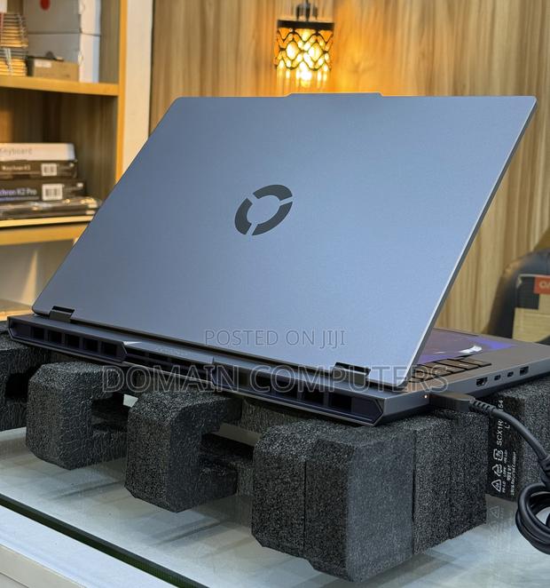 New Laptop Lenovo Legion 5 32GB Intel Core Ultra 9 SSD 1T · Photo 4