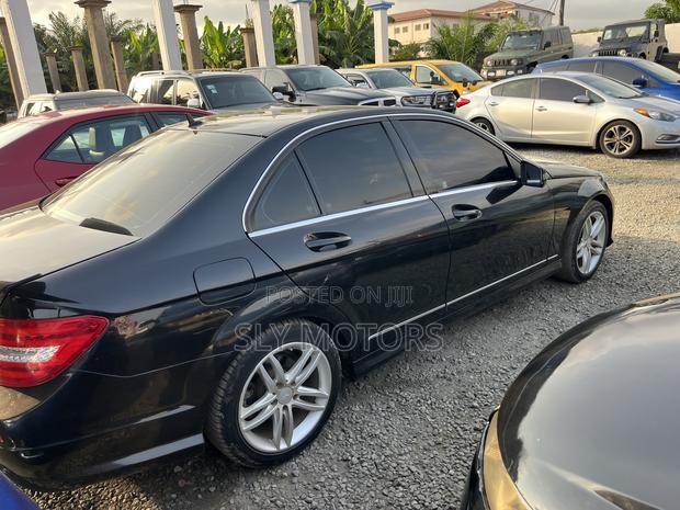 Mercedes-Benz C250 2014 Black · Photo 6