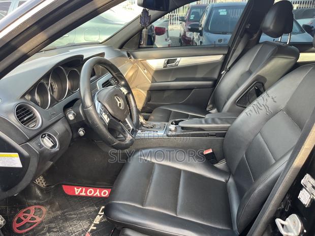 Mercedes-Benz C250 2014 Black · Photo 7