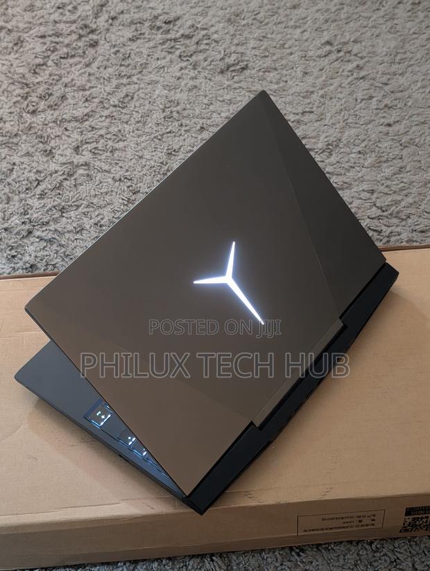 Laptop Lenovo Legion Y730 16GB Intel Core I7 SSD 512GB · Photo 1