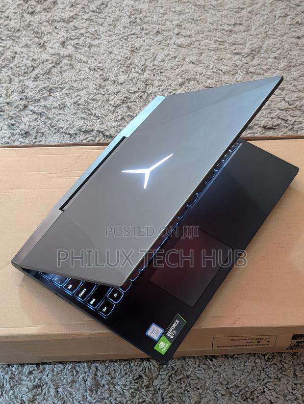 Laptop Lenovo Legion Y730 16GB Intel Core I7 SSD 512GB · Photo 3