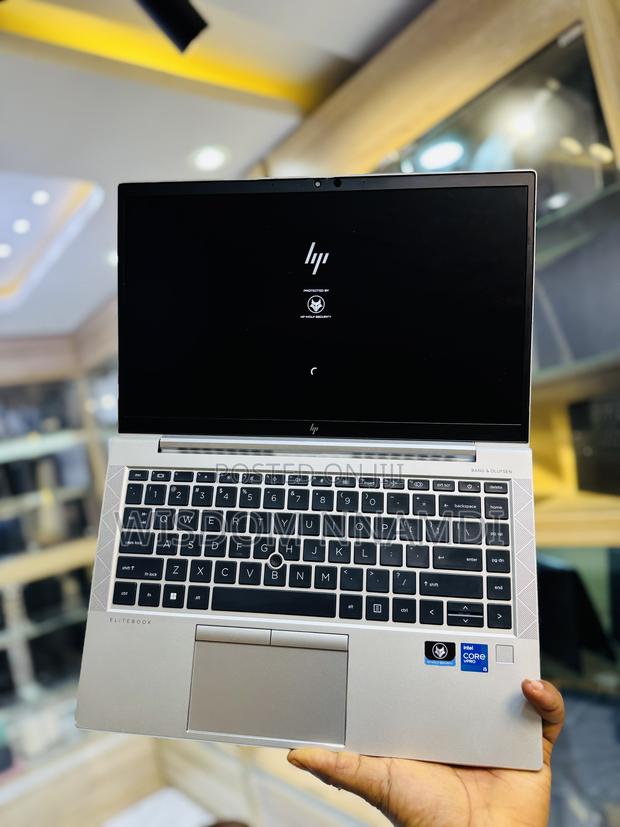 Laptop HP EliteBook 840 G8 16GB Intel Core i5 SSD 512GB · Photo 4