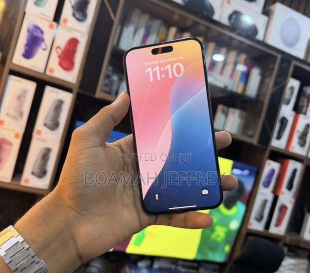 Apple iPhone 15 Pro Max 512 GB Blue · Photo 3