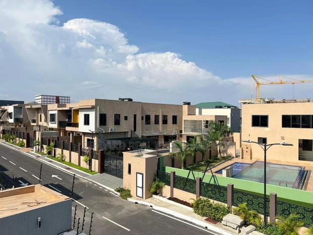 5bdrm Mansion in Tseaddo for sale · Photo 3