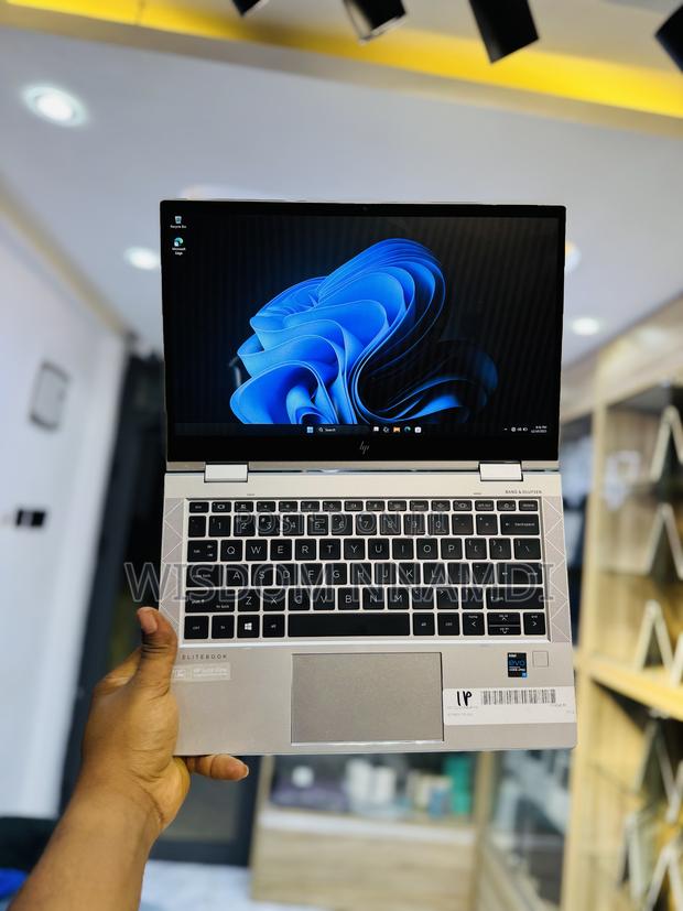 Laptop HP EliteBook 830 G8 32GB Intel Core i7 SSD 512GB · Photo 1