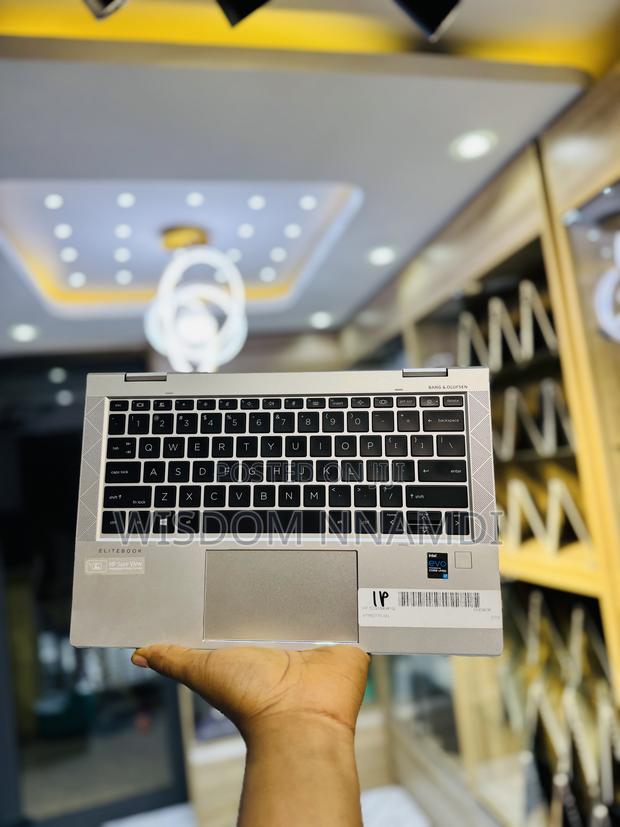 Laptop HP EliteBook 830 G8 32GB Intel Core i7 SSD 512GB · Photo 7
