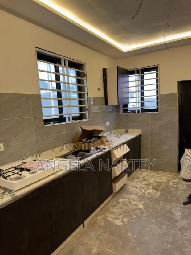 4bdrm House in Community 18 Spintex for sale · Photo 7