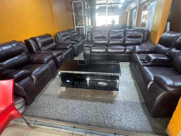 Quality and Luxurious Sofa Sets · Photo 2