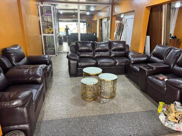 Quality and Luxurious Sofa Sets · Photo 3
