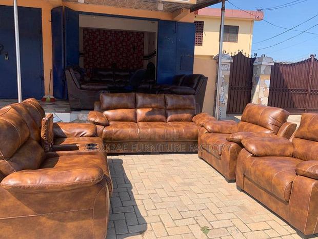 Afrobae Factory Sofas · Photo 5