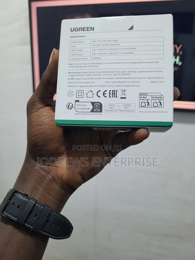Ugreen 20w Gan Charger · Photo 2