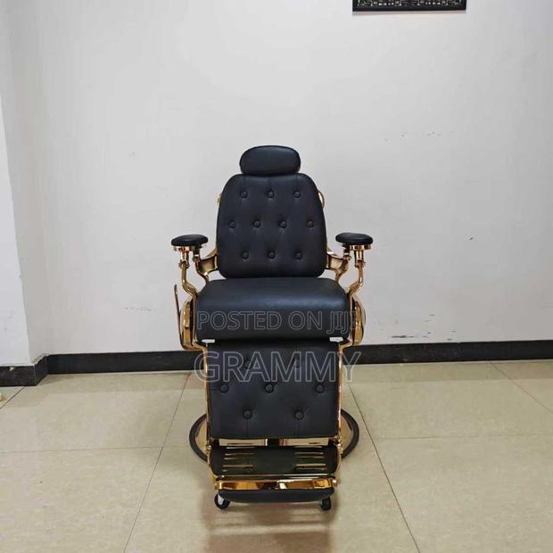 Brand New Barbing Chair · Photo 1