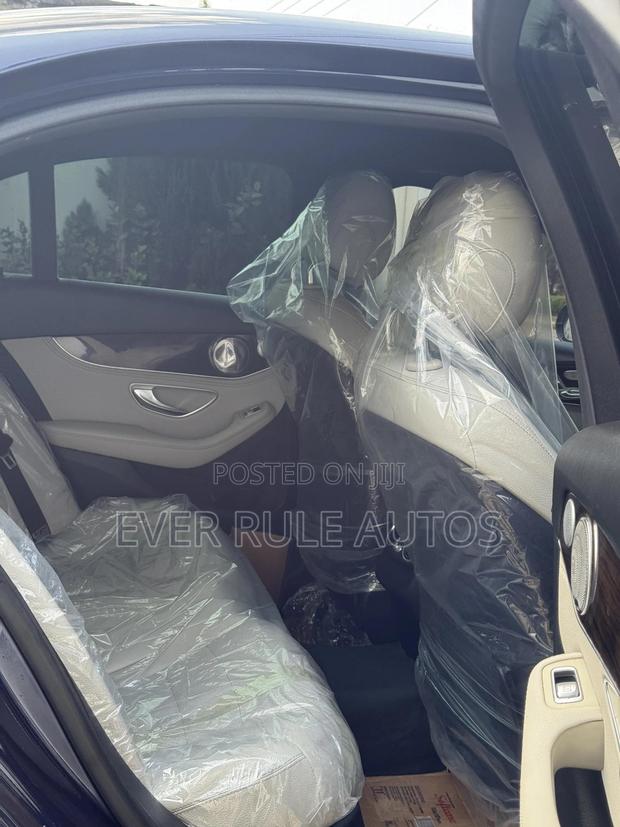 Mercedes-Benz C400 4Matic AWD Sedan (3.0L V6 7A) 2015 Blue · Photo 7